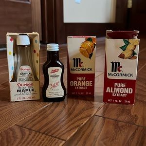 4 vintage extract glass bottles McCormick French’s Durkee